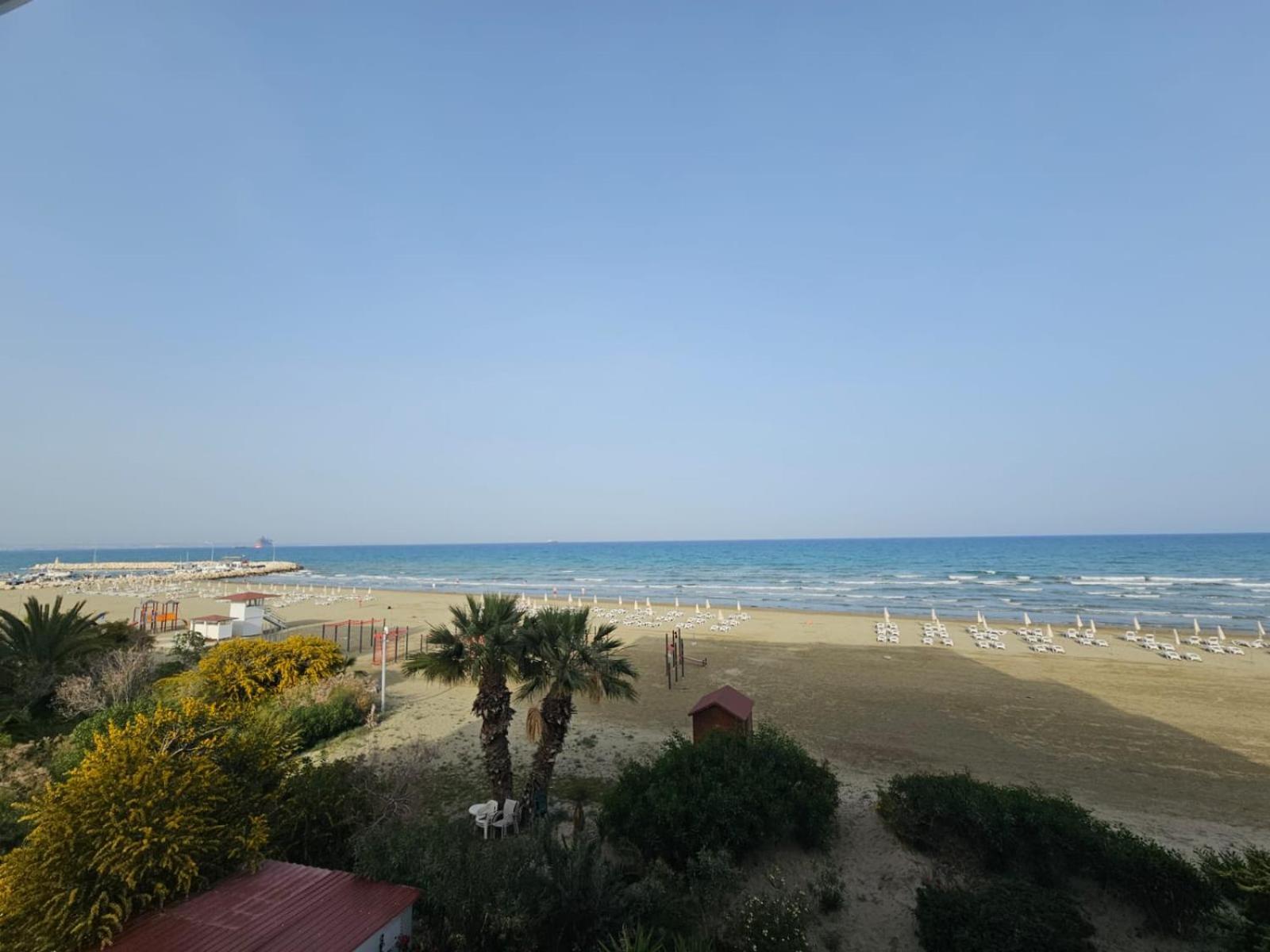 Makenzy Sandy Beachfront Paradise Larnaca Buitenkant foto