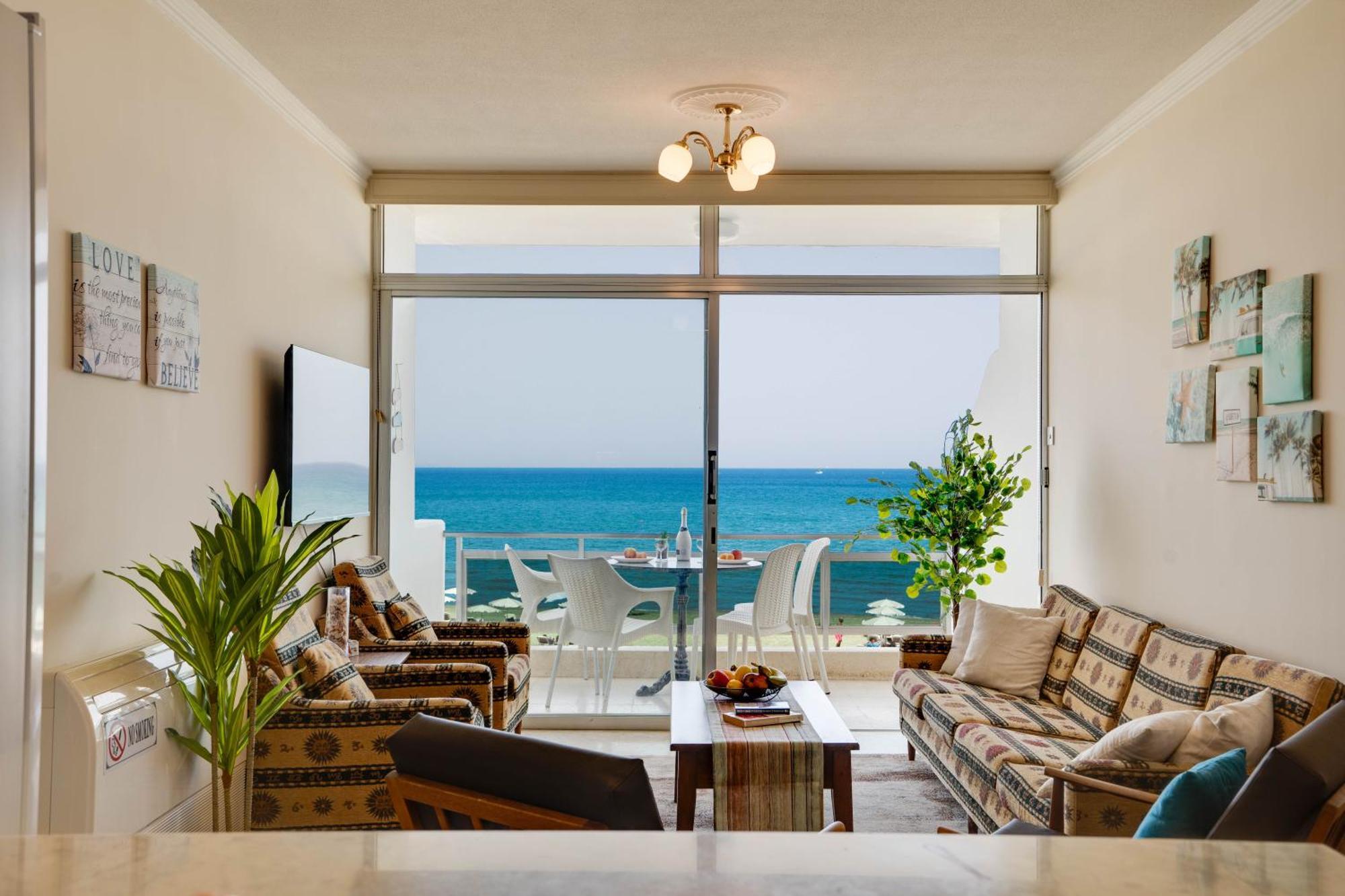 Makenzy Sandy Beachfront Paradise Larnaca Buitenkant foto